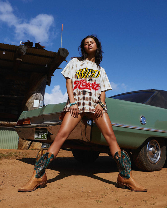 THE SIGNATURE TEE - WILD HEARTS