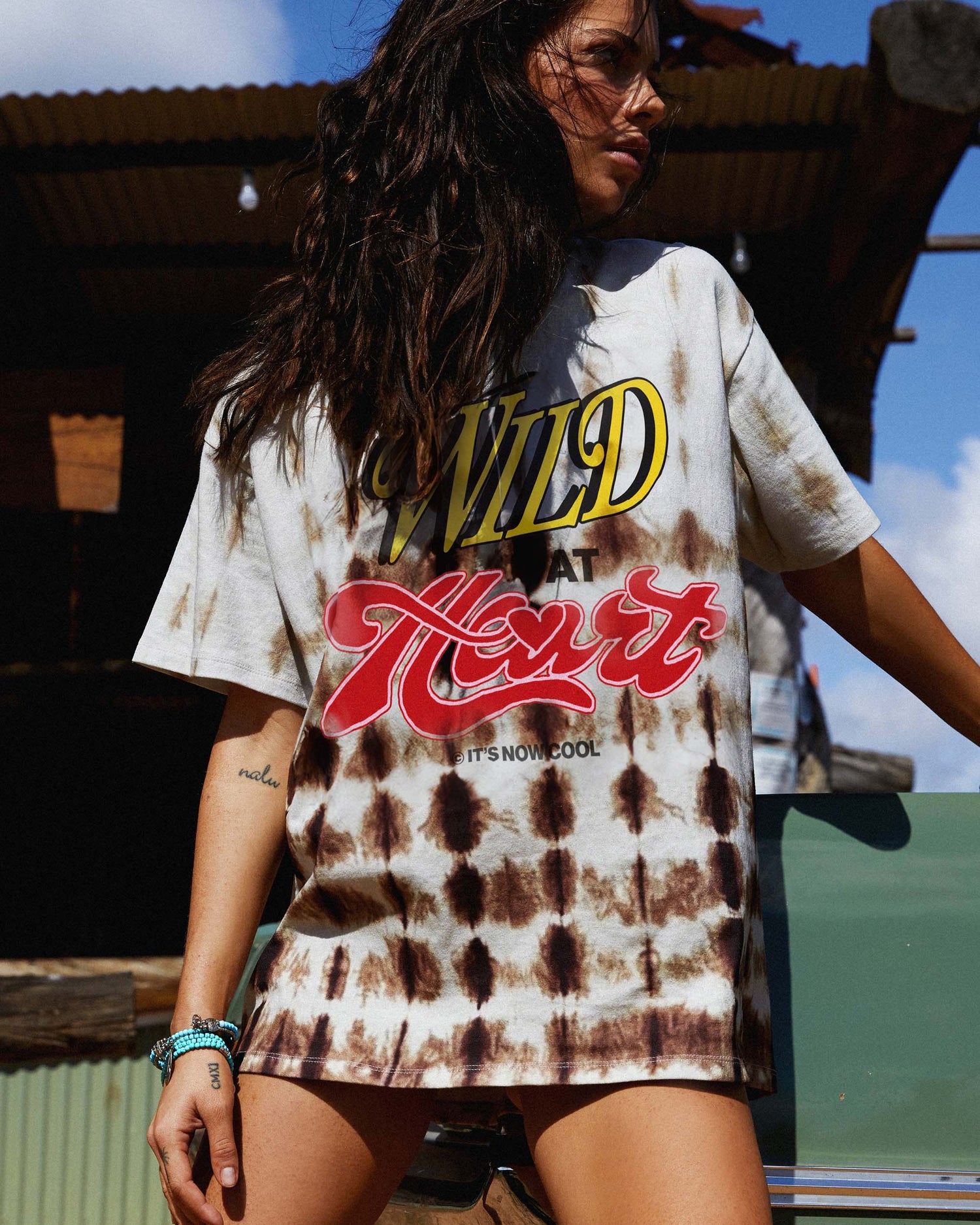 THE SIGNATURE TEE - WILD HEARTS