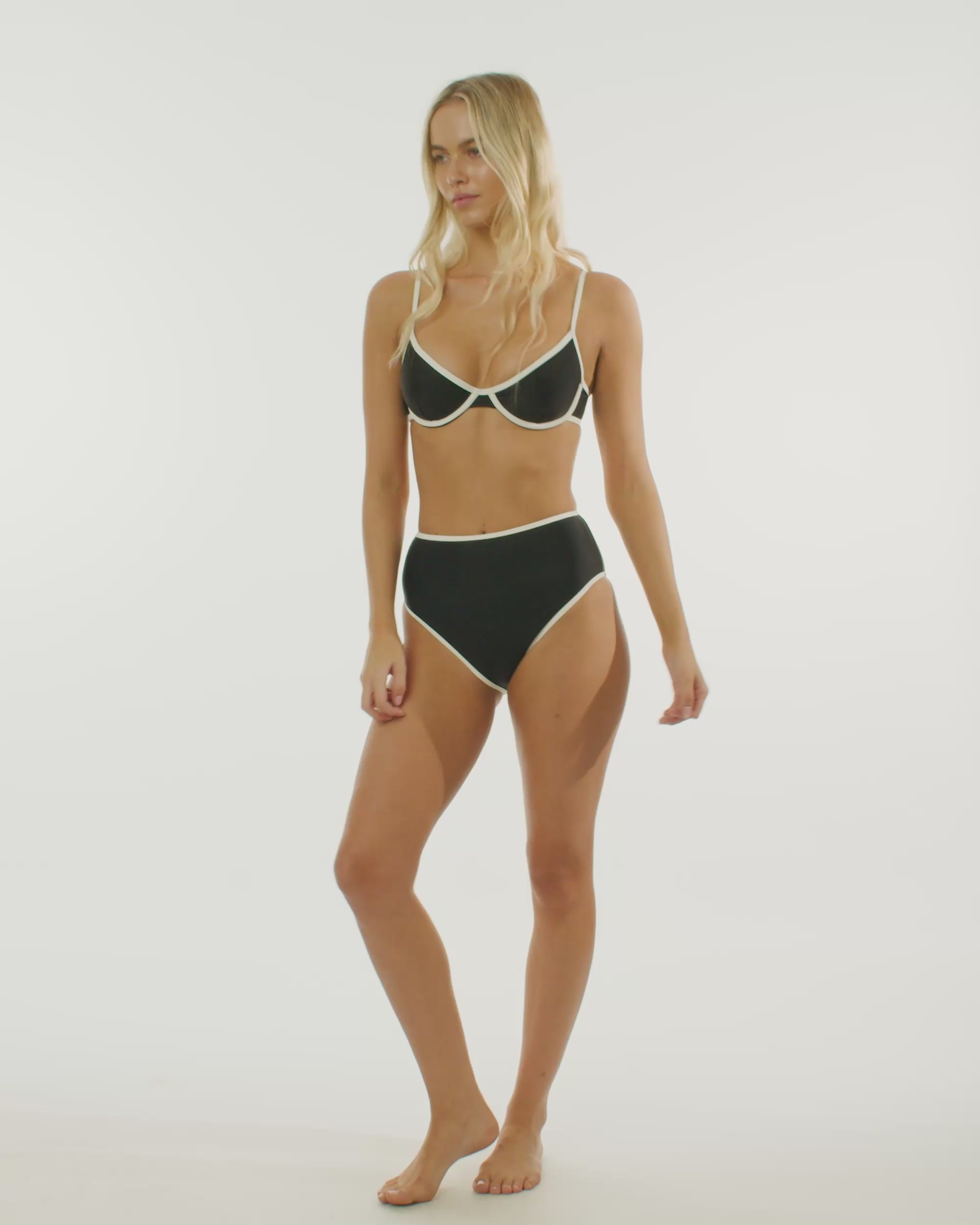 It's Now Cool - The Duo Demi Top - Black & White Contrast on model video