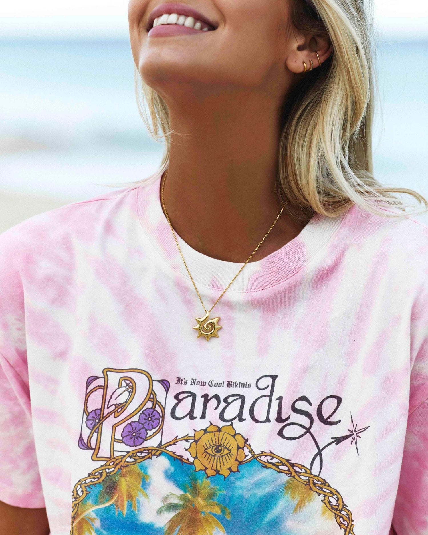 Its now cool CAMISETAS S/S THE SIGNATURE TEE - DYNAMITE PARADISE en Dynamite Paradise